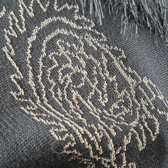 Chico's Black and Gold Beautiful Embroidered Cardigan Size 1 - Picture 5 of 7